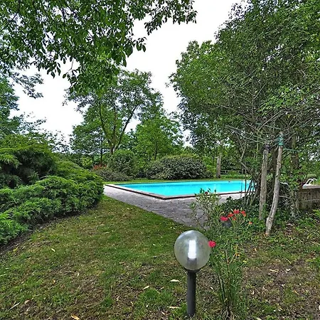 Sleeps 5