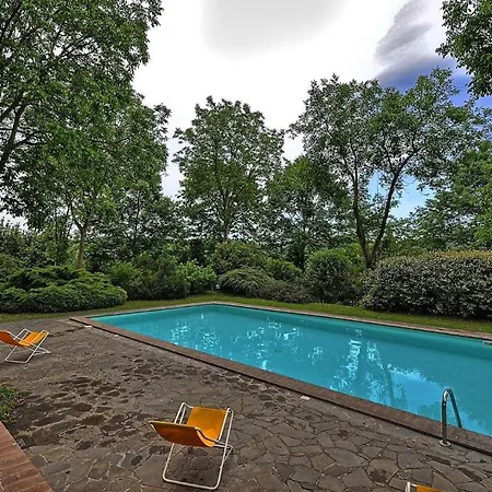 Sleeps 5 Centeno